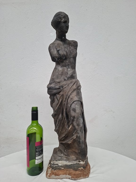 Classical-Style Venus de Milo Decorative Sculpture