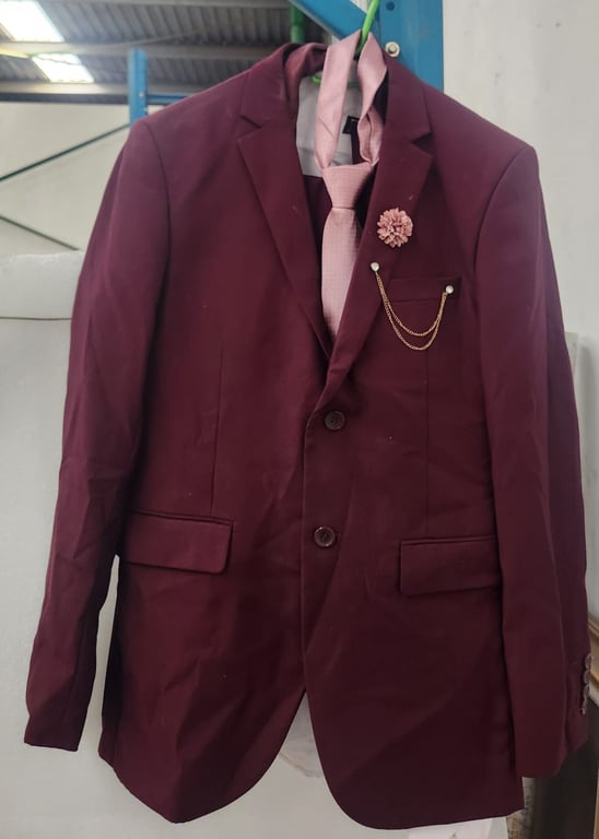 Size 50 -Ken-Onethousand Burgundy Men’s Suit