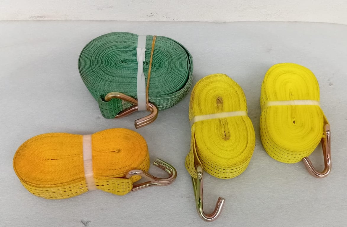 Lot of 4 Heavy-Duty Ratchet Tie-Down Straps / Cargo Straps