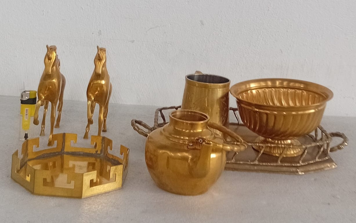 Mixed Lot of Brass Decorative Items