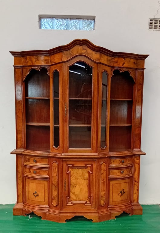 Vintage Italian Baroque-Style Walnut Burl Display Cabinet