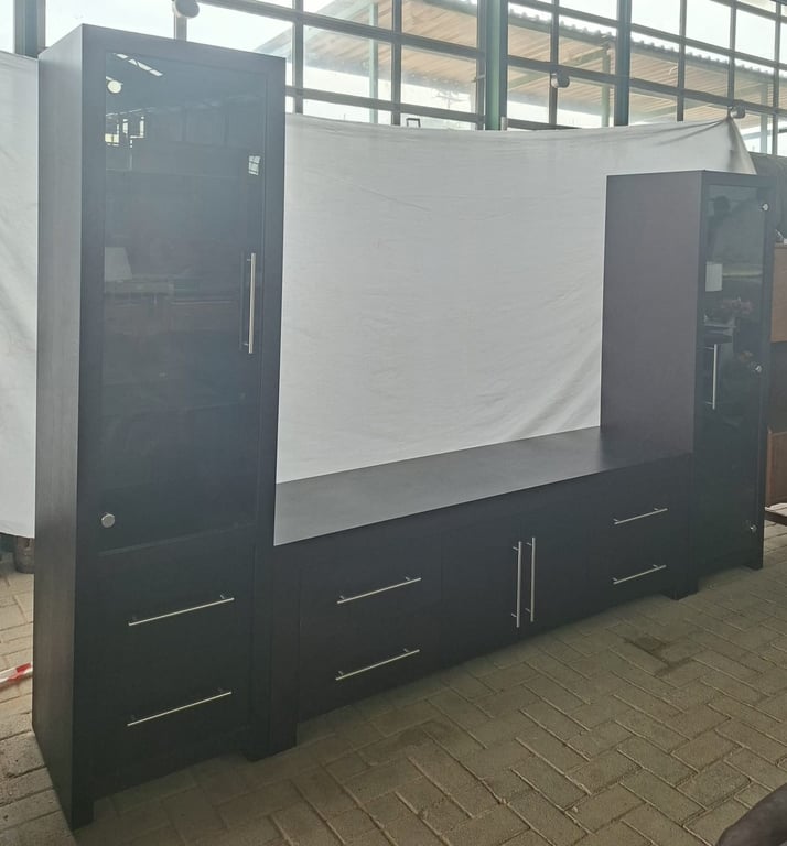 Modern Mahogany TV Wall Unit (FAP)