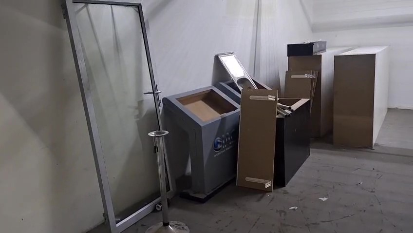 3 - Aluminium Door Unit
