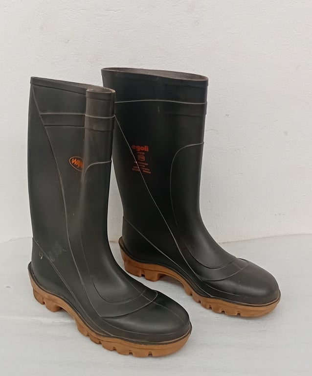 Wayne Egoli Knee Length PVC Gumboots Size 14