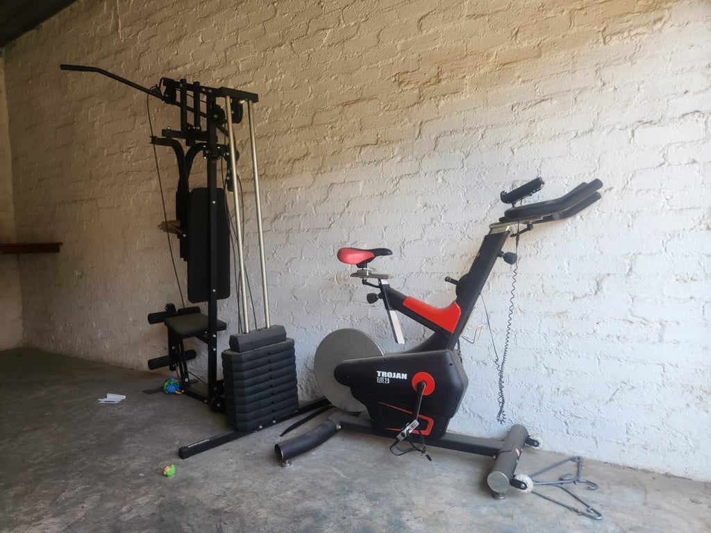 Lot 15 Gym Unit