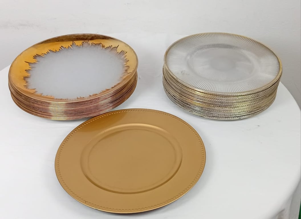 Joblot of decorative base plates