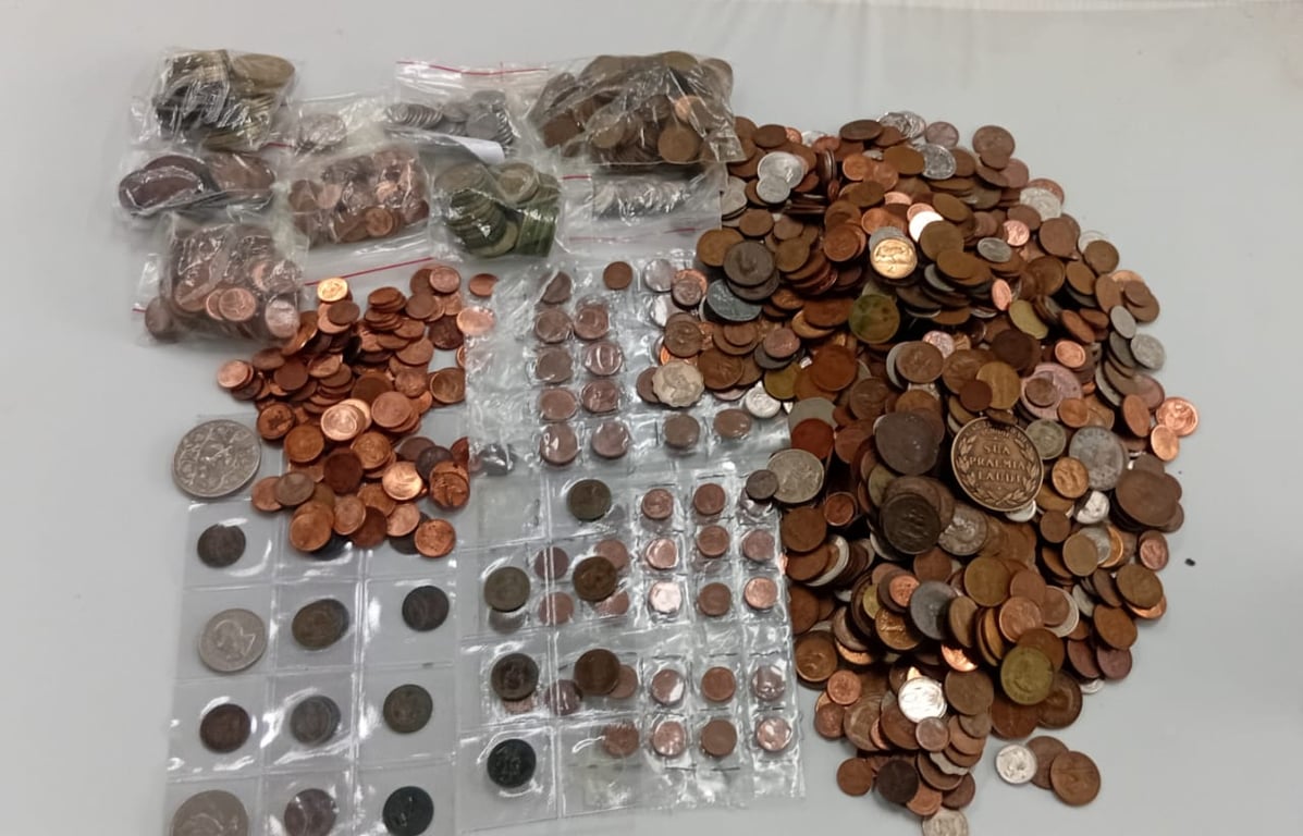 Mixed Coin Collection – International & Vintage Assortment (Large Lot)
