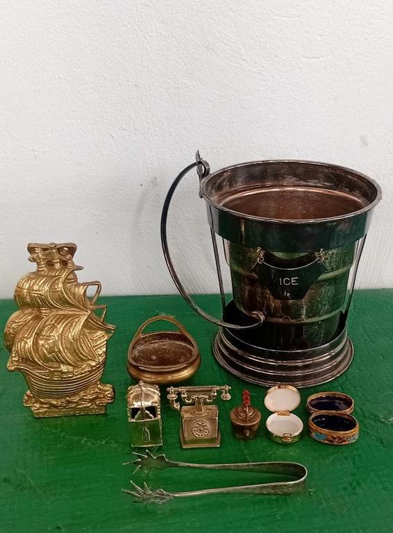 Joblot Of Vintage Items