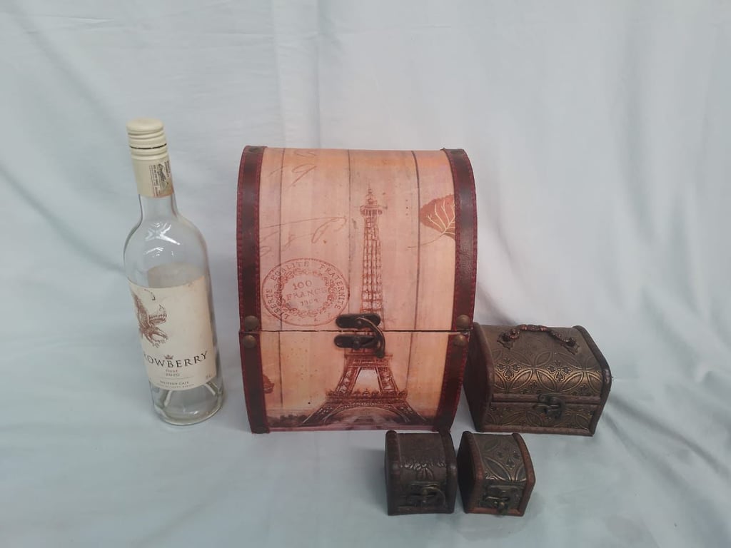 European Style Retro Storage boxes & treasure chests