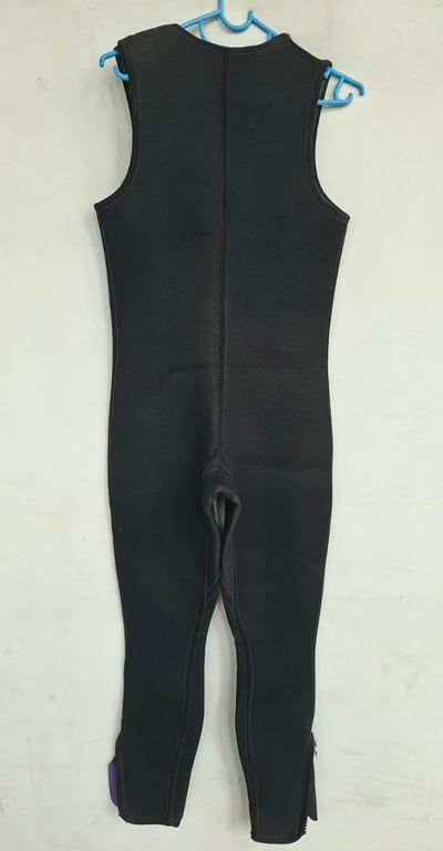 Full-Length Neoprene Diving Wetsuit Size- Medium