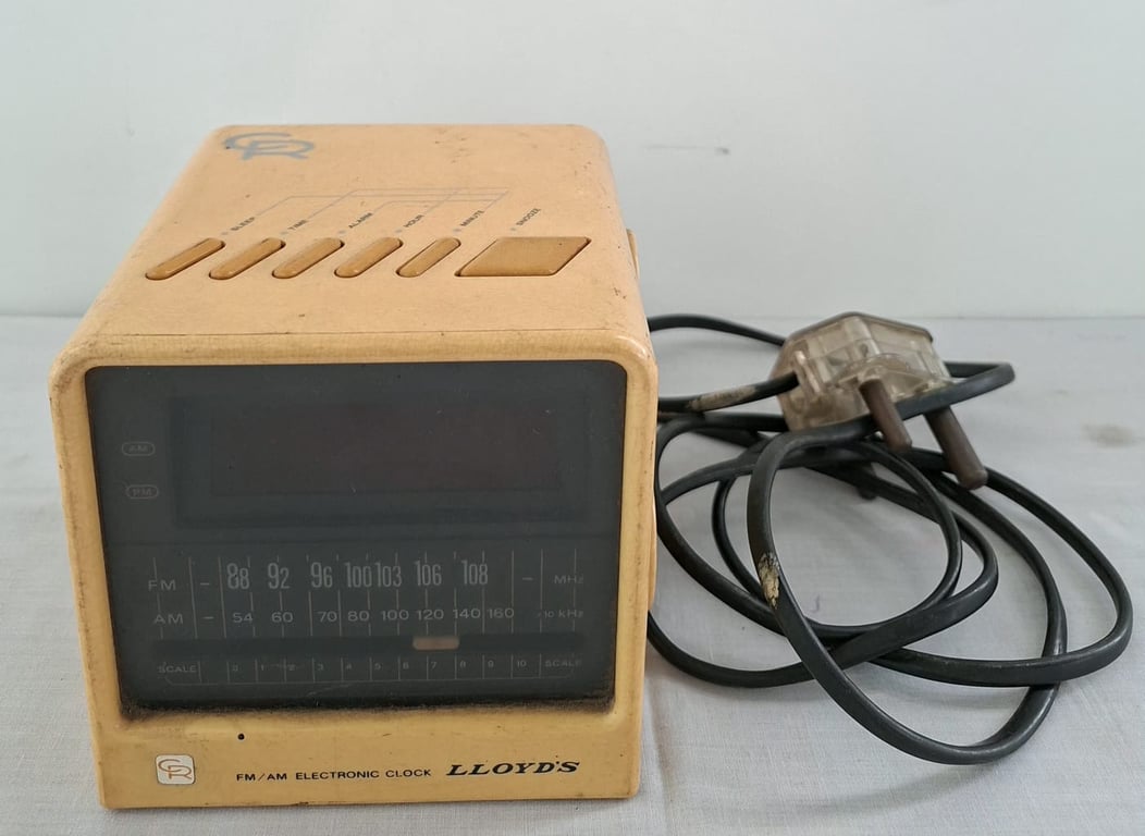 Vintage Electronic Digital Alarm Clock
