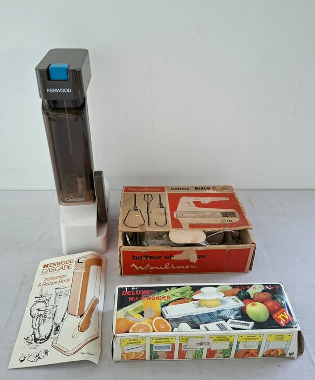 Job Lot Soda Steam, Juicer and Madolin