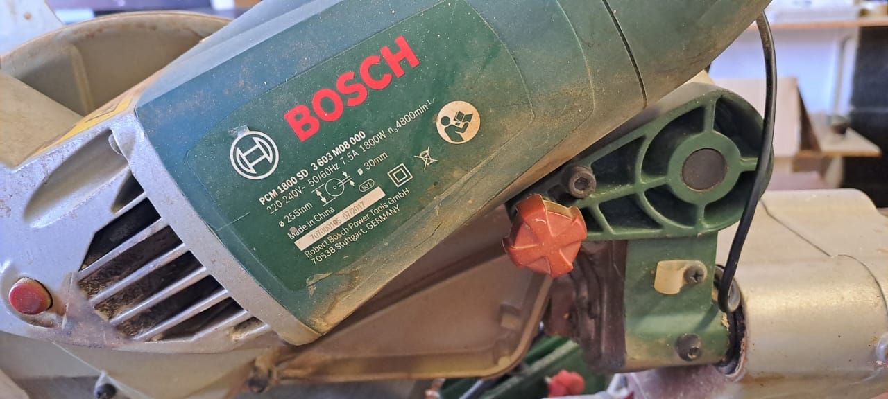 Bosch PCM 1800 SD Sliding Compound Mitre Saw