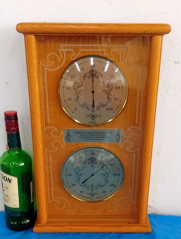 Wooden Weather Station Wall Display – Barometer & Thermometer Set (French Style)