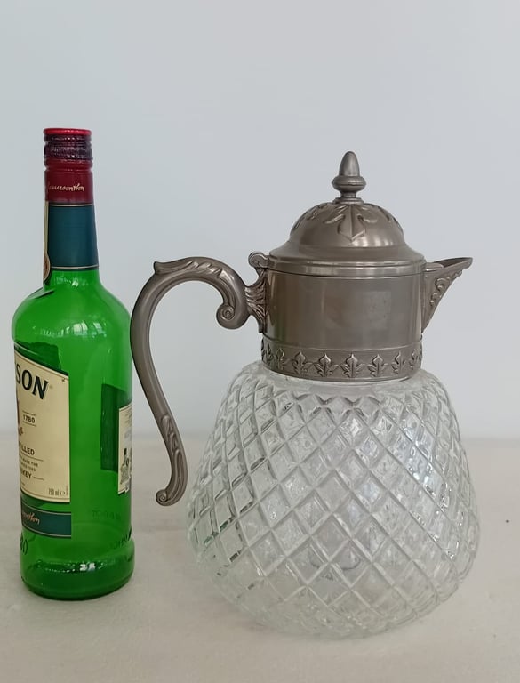 Antique-style juice jug