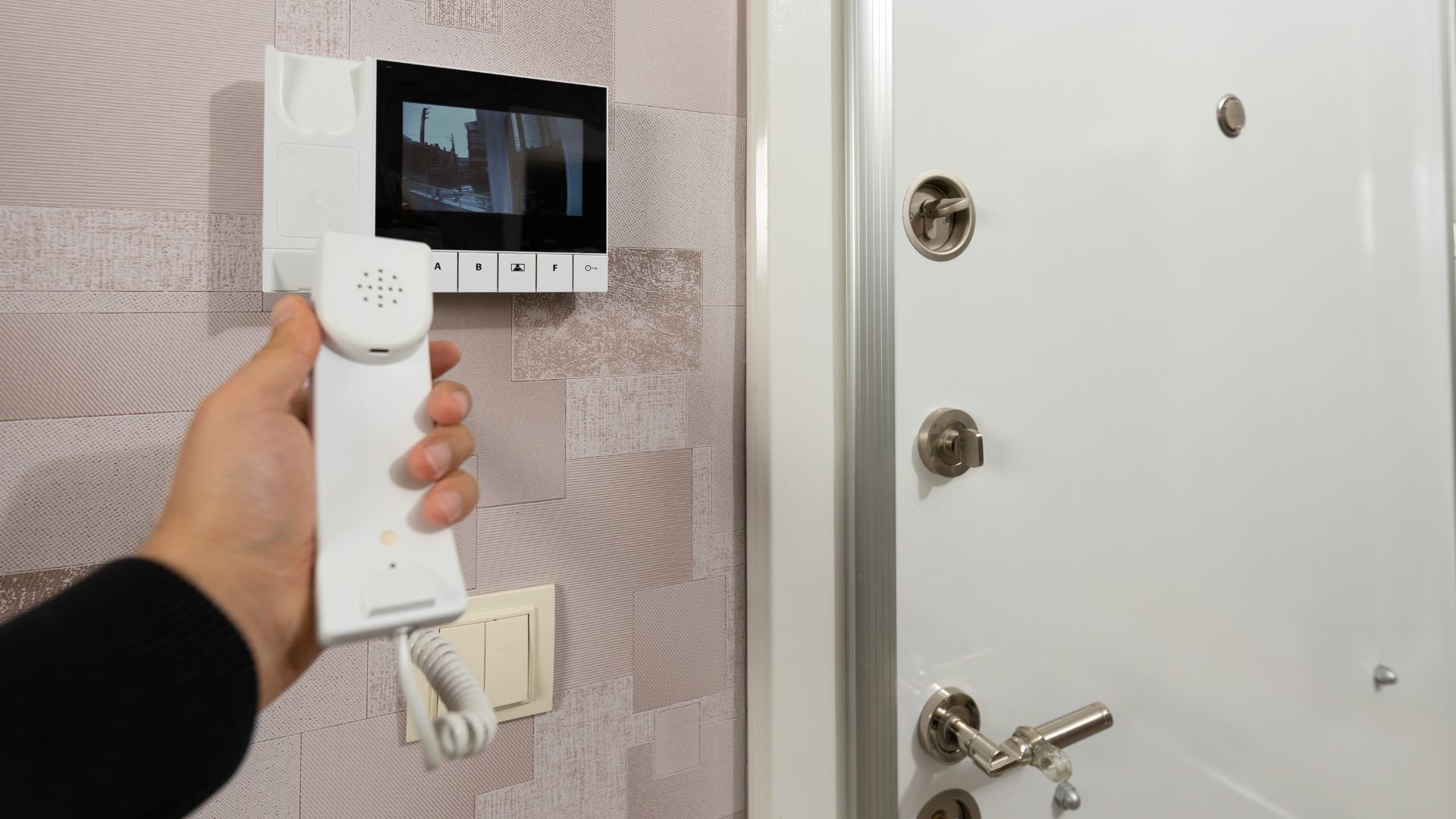 how to set up an intercom system in office in queens