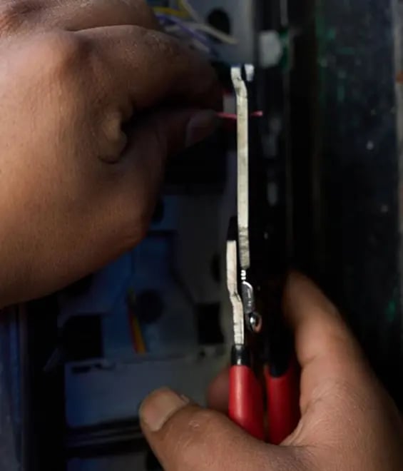 YDA Cutting edge technician