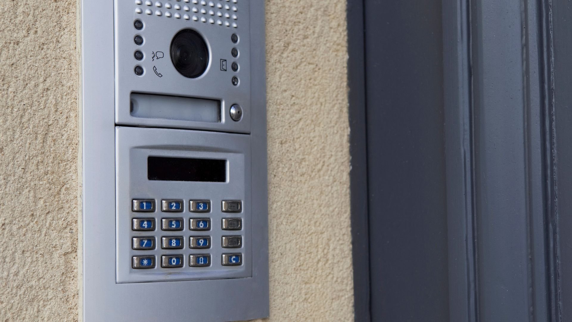 wireless intercom systems for apartment buildings in ny