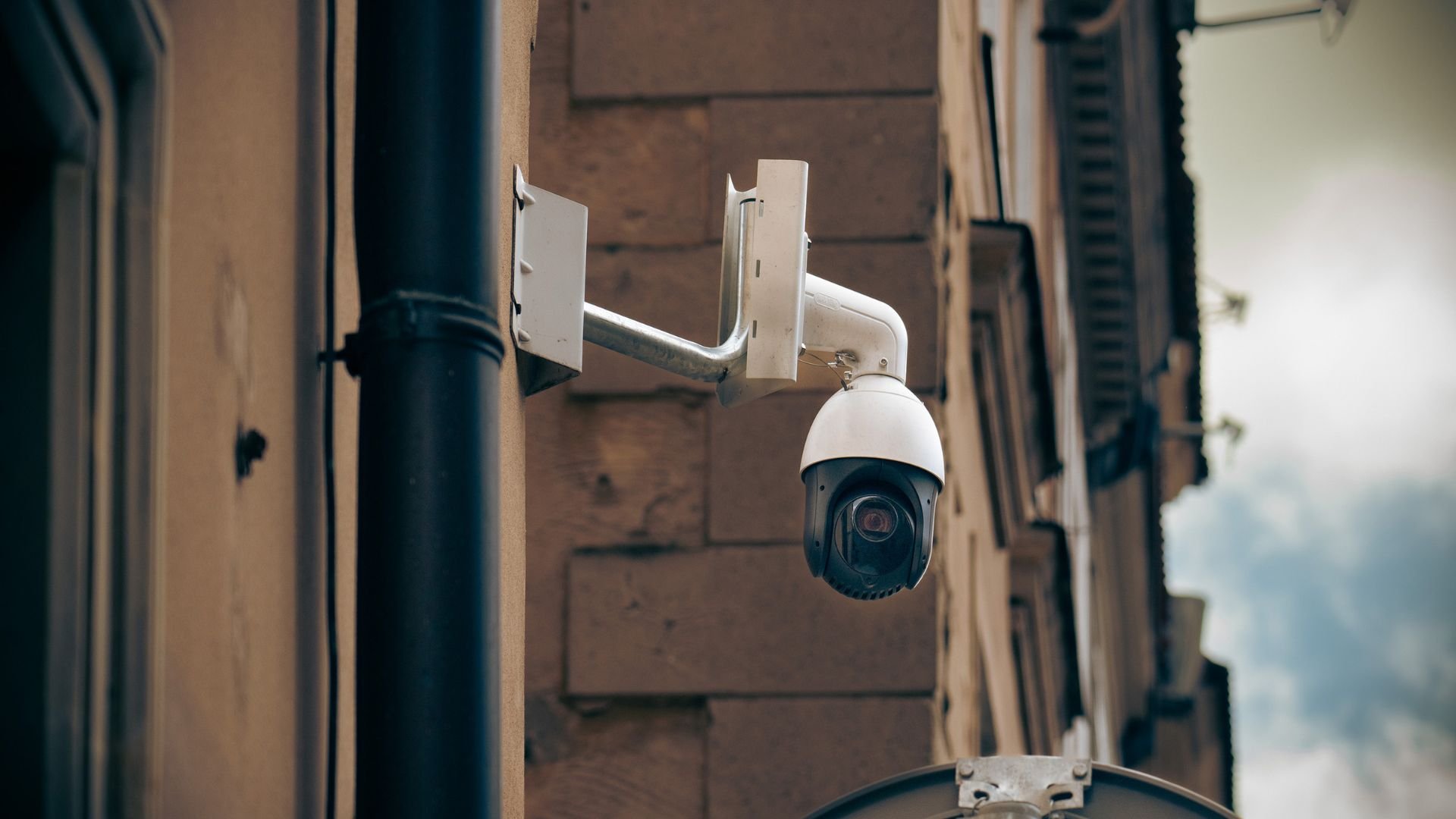 how to install video surveillance cameras ny