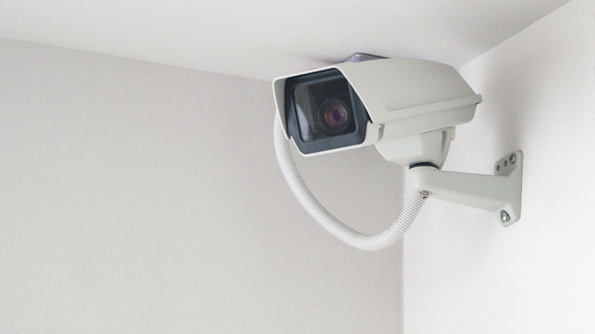 why do modern security cameras use digital signals instead of analog new york