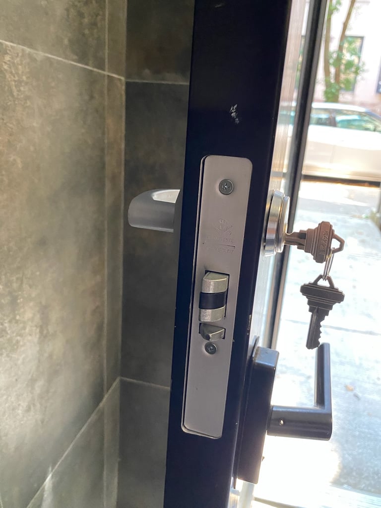 Locksmith and Door Hardware Services in Old Town