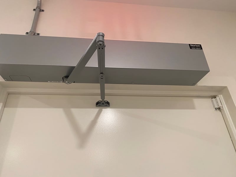 assa abloy commercial door operator