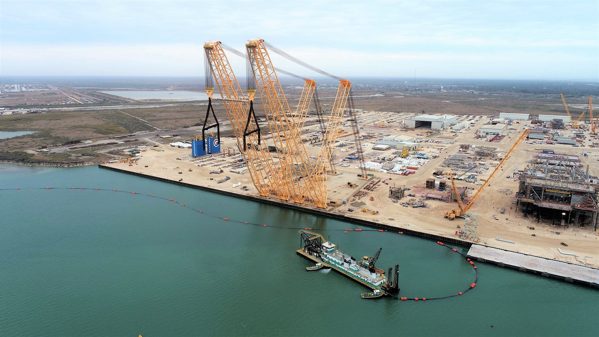   A Marine Engineering and Construction Company Replaces Entire Network with SD-WAN Ecosystem  