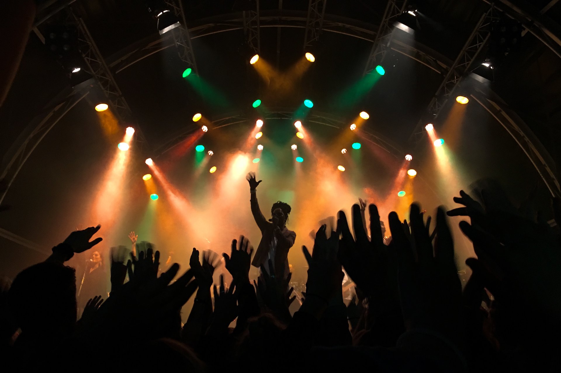   Rockstar Show Services Rocks Unbreakable Connectivity for Video Production  