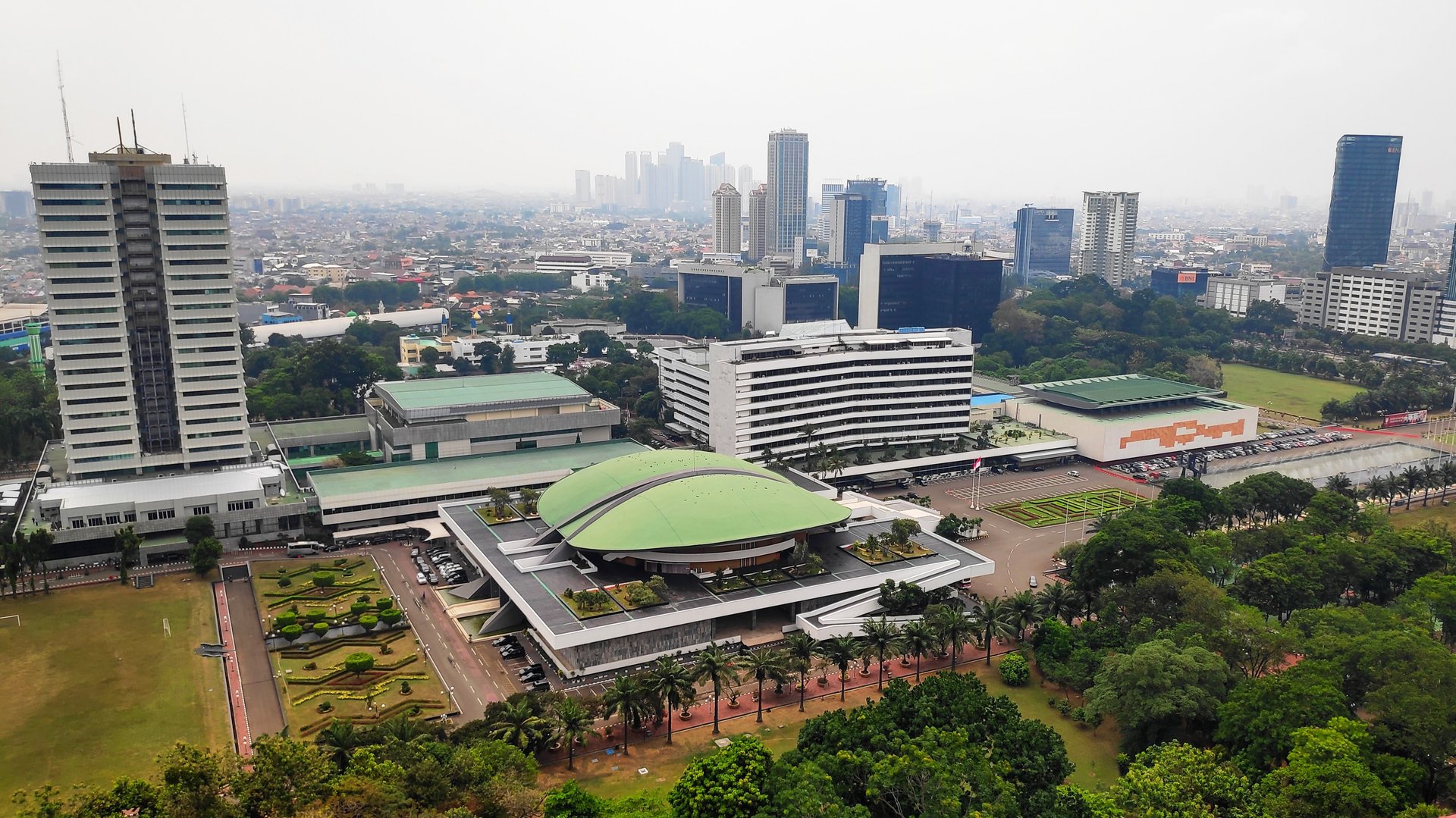   Regionally Owned Bank Invests in a Peplink and Telco Deployed Network  