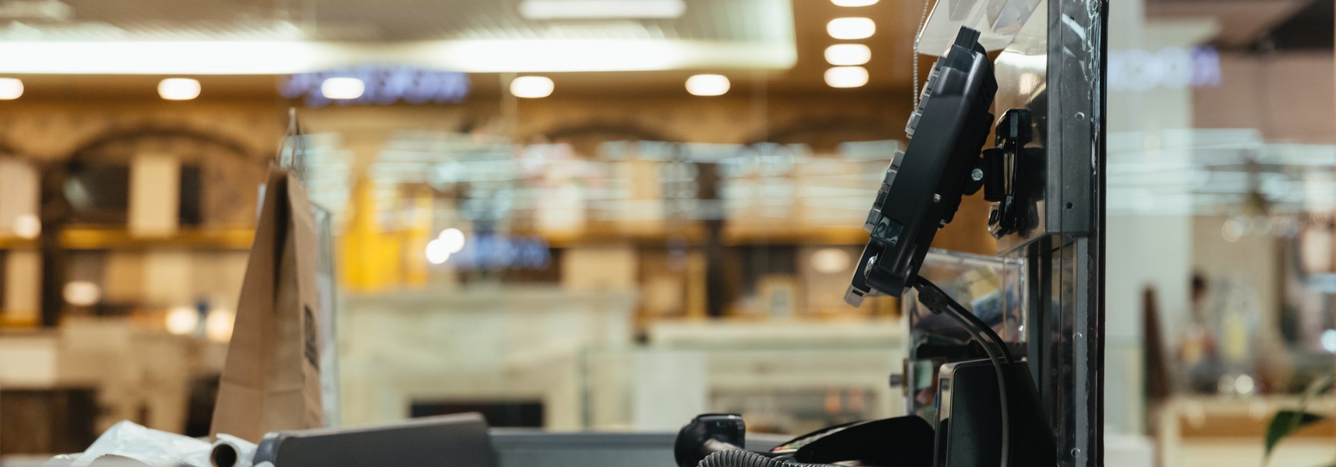   Discount Store Chains Finds Connectivity Savings with Peplink  