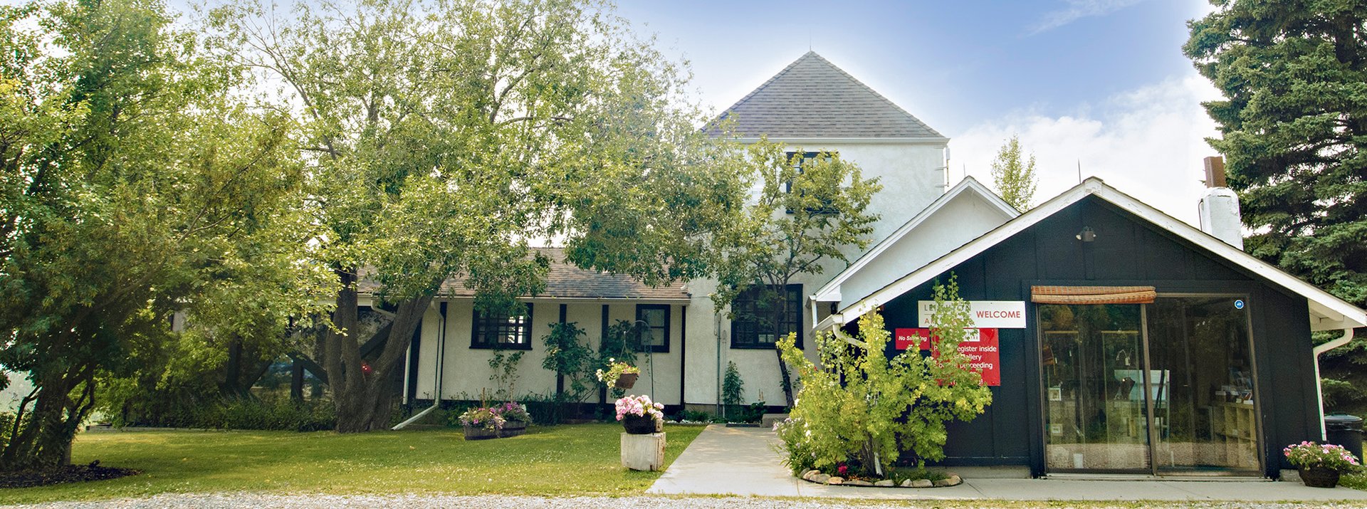   Connect with Nature at the Leighton Art Centre  