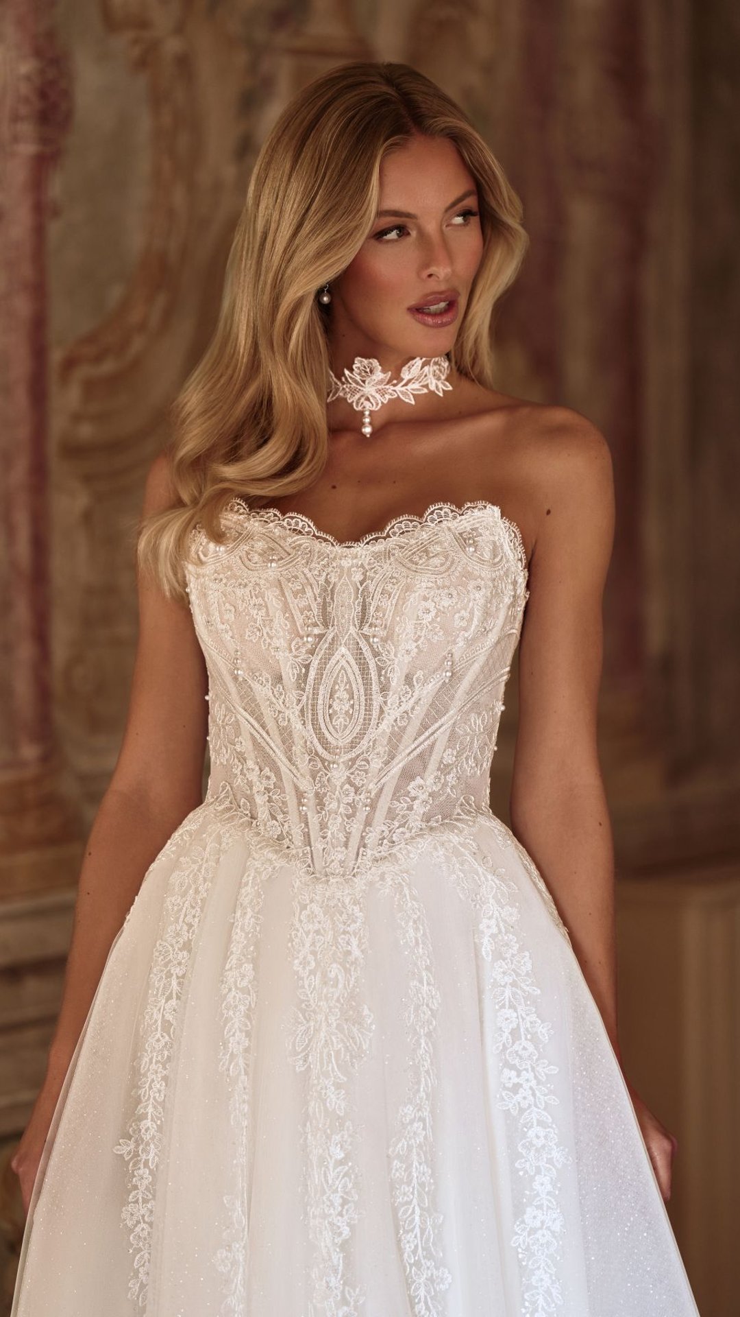 Lauren Fashion - KARAVELLA2.jpg