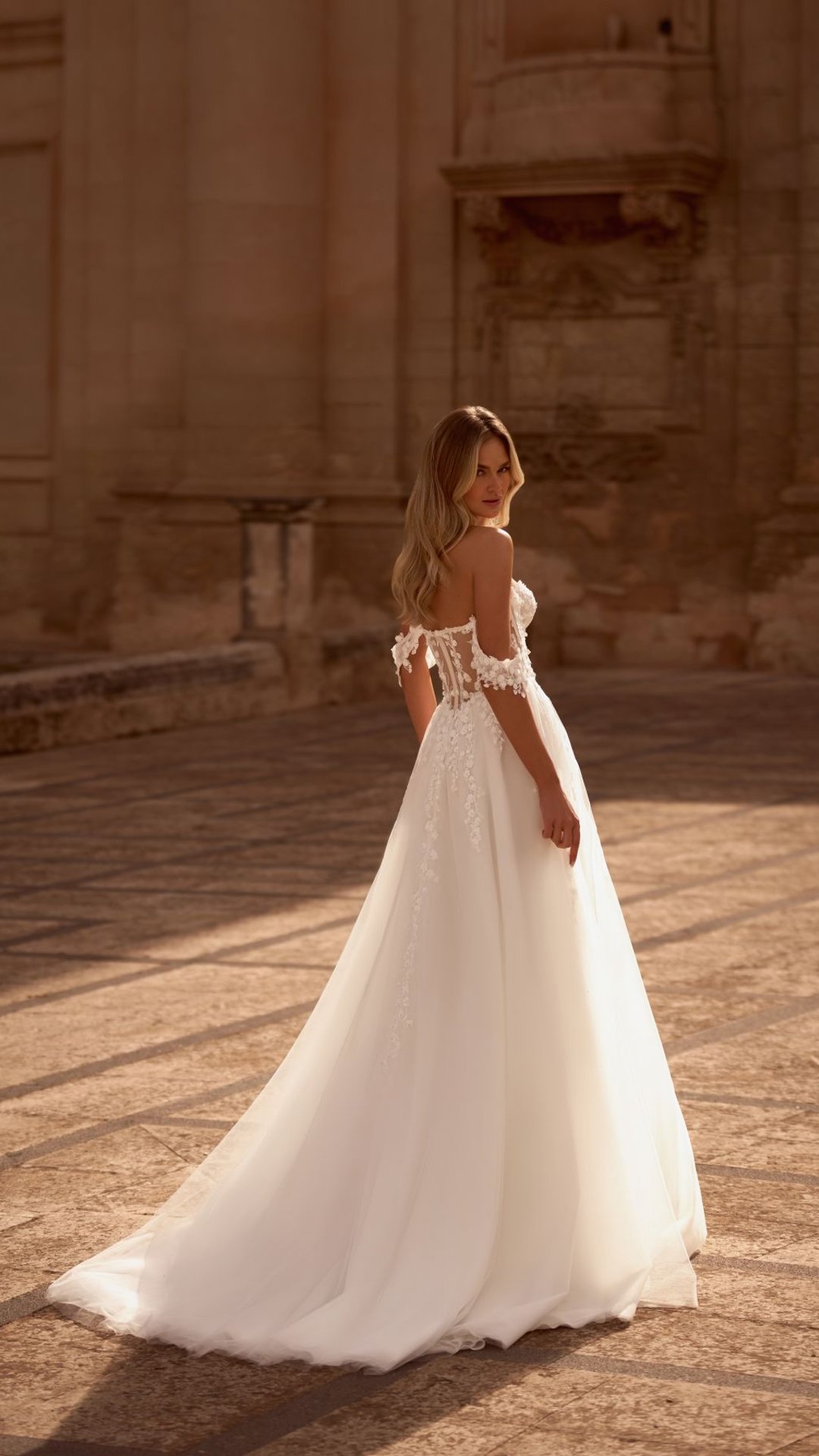 Lauren Fashion - KRASYVA4.jpg