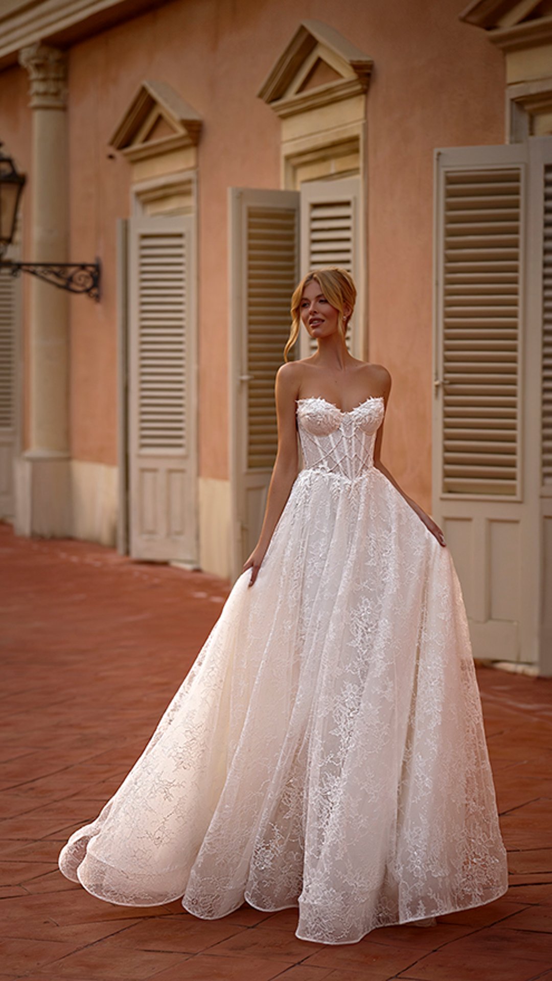 Lauren Fashion - LAZURINA4.jpg