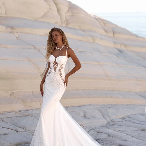 Jak Zorganizować Niezapomnianą Przymiarkę Sukni Ślubnej w Sezonie 2026-2027