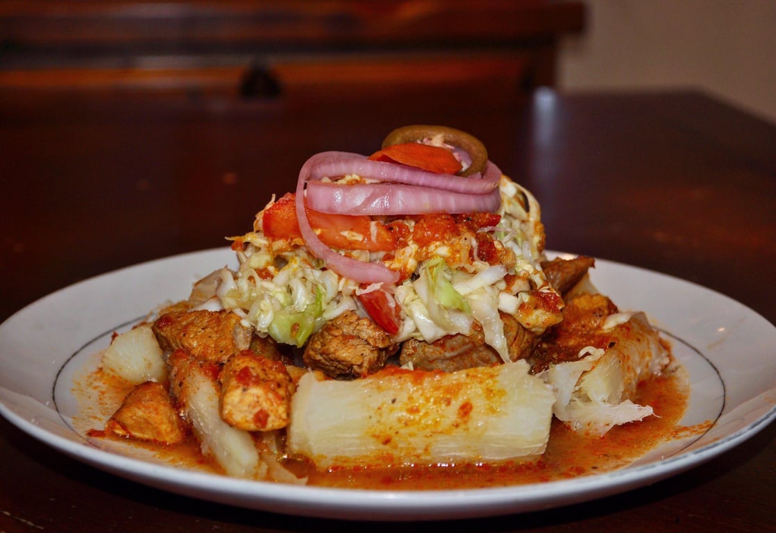 imagen de chancho con yuca