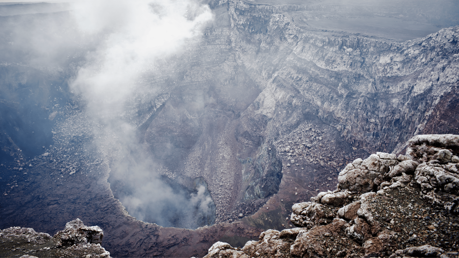 Crater Volcan masaya