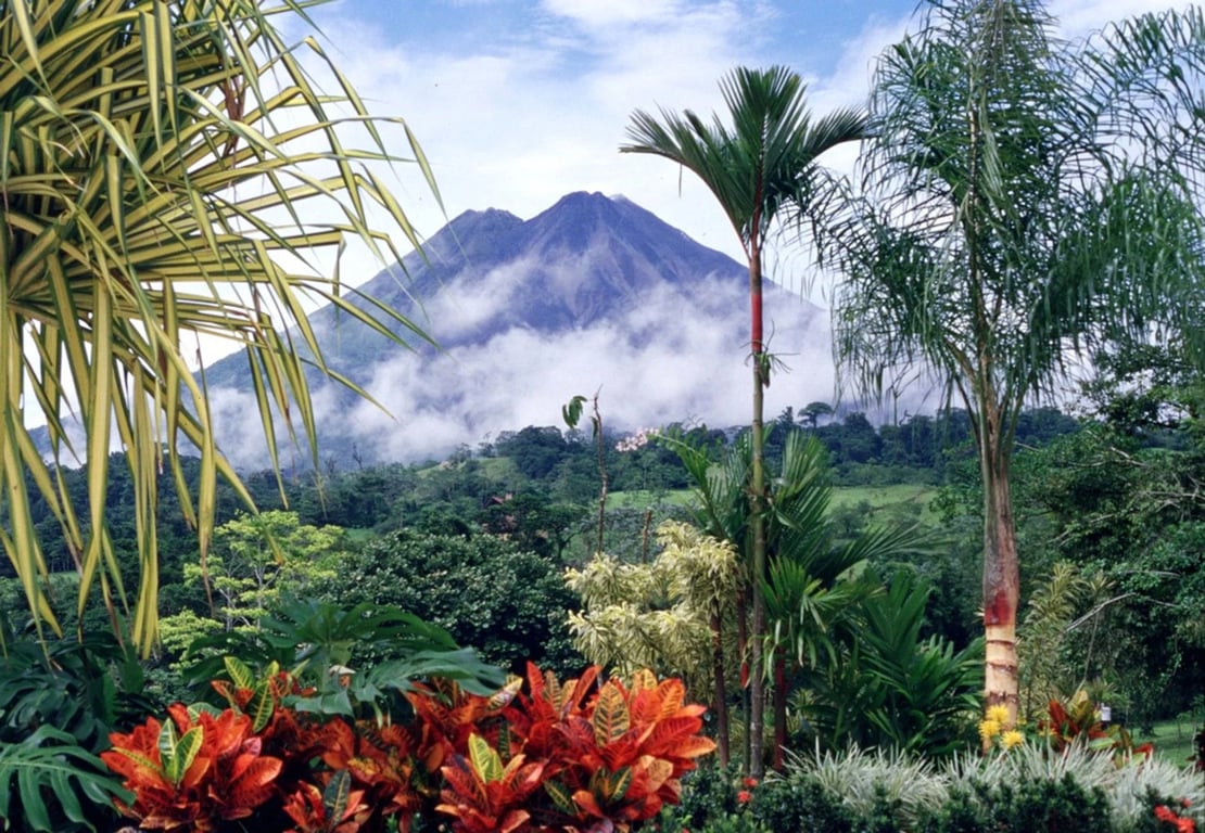 imagen de volcán arenal