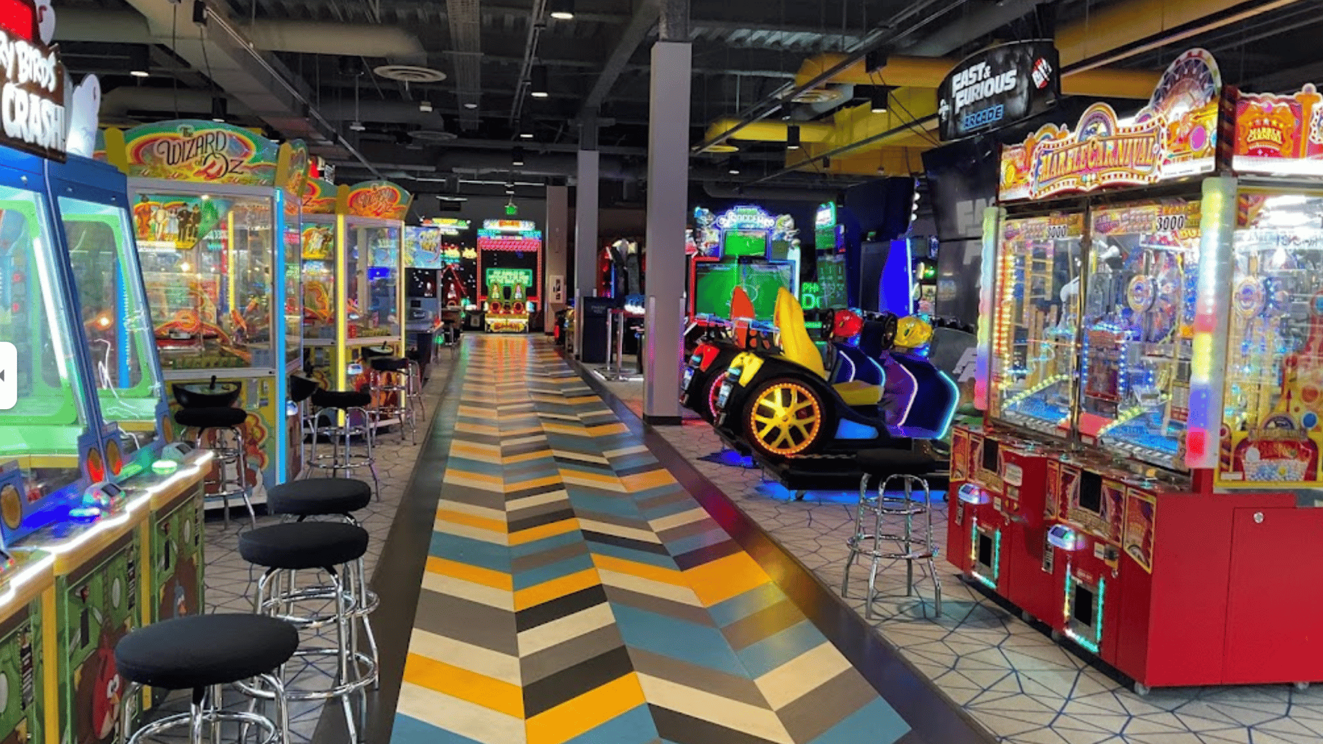 Round 1 Bowling & Amusement