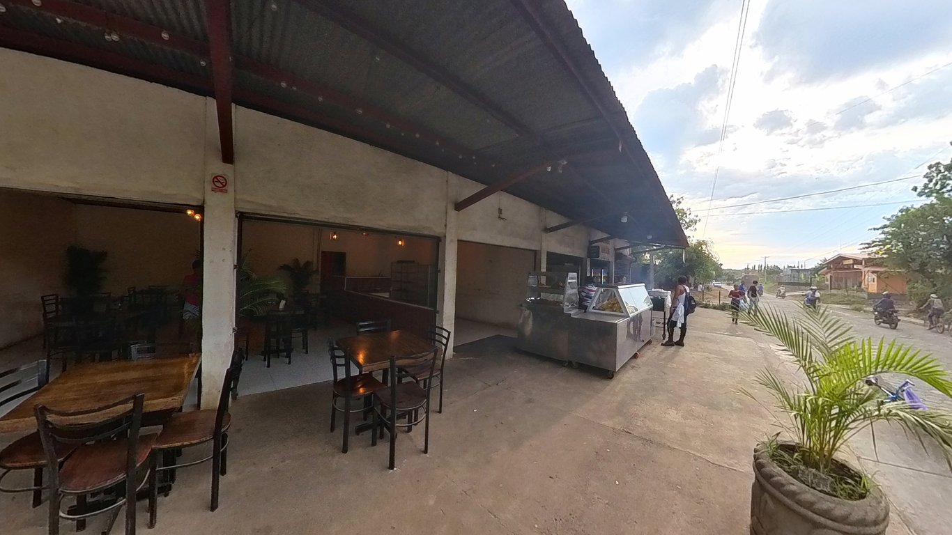 Asados La Brocha: tradición al carbón desde León, Nicaragua