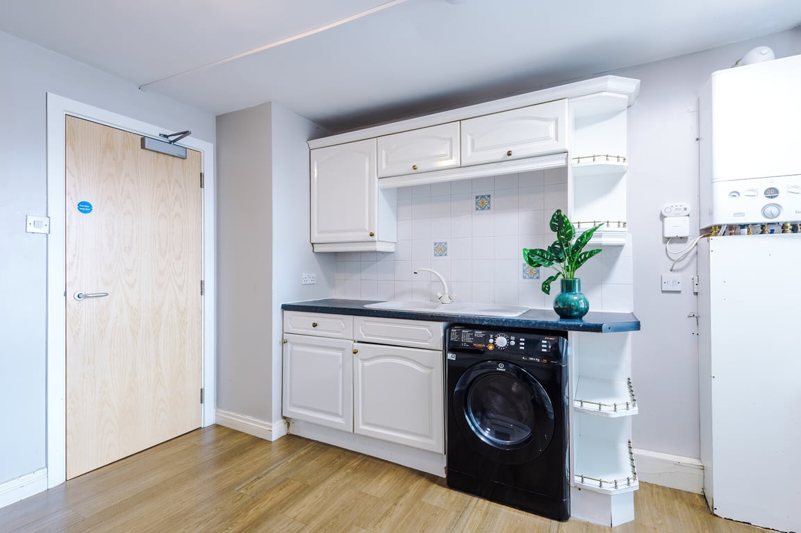 Flat 2, Rylands House