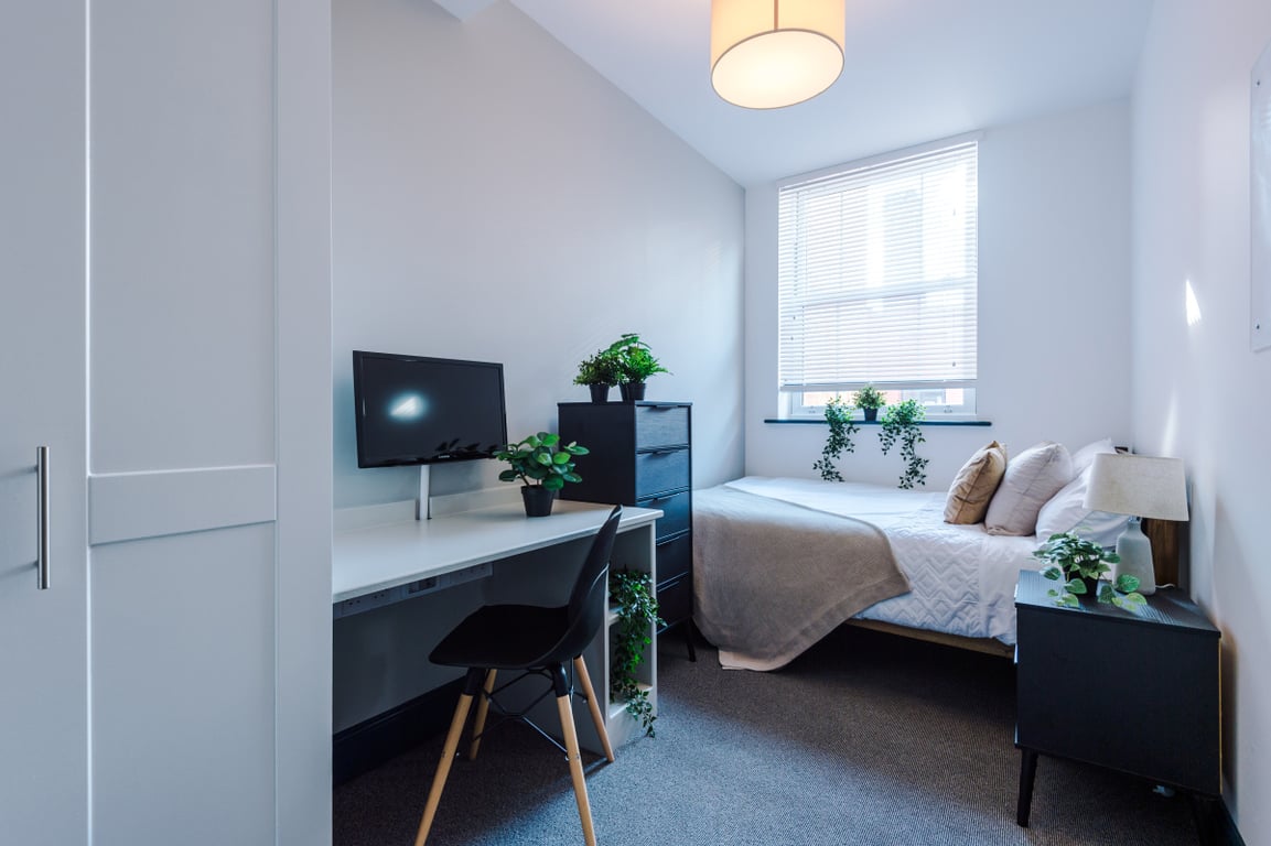 Flat 17, Shoe & Boot Factory