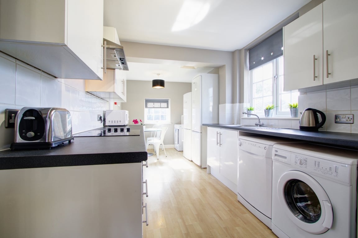 34 Kenilworth Avenue