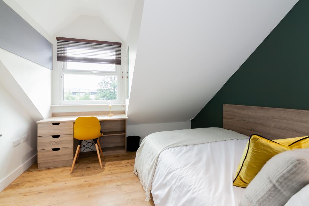 Flat 7, 42 Bankfield Road