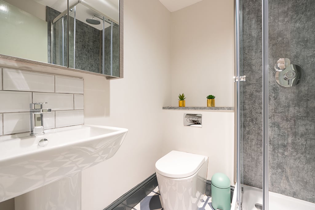 Flat 1, 76 Mount Pleasant