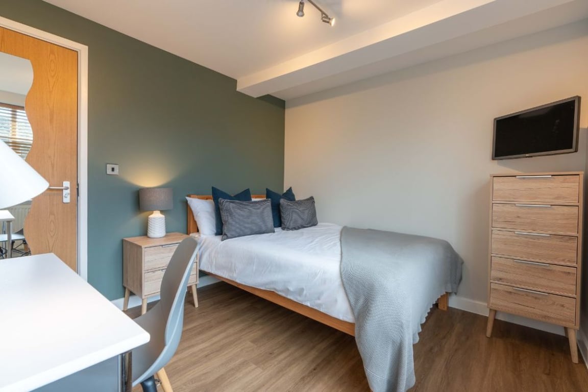 Flat 7 Shiners Yard, 123 Jesmond Road