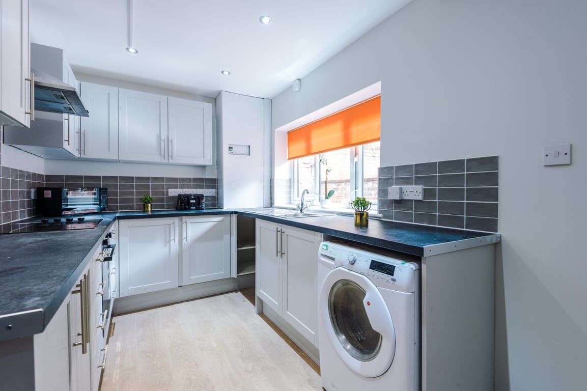 50 Derby Grove