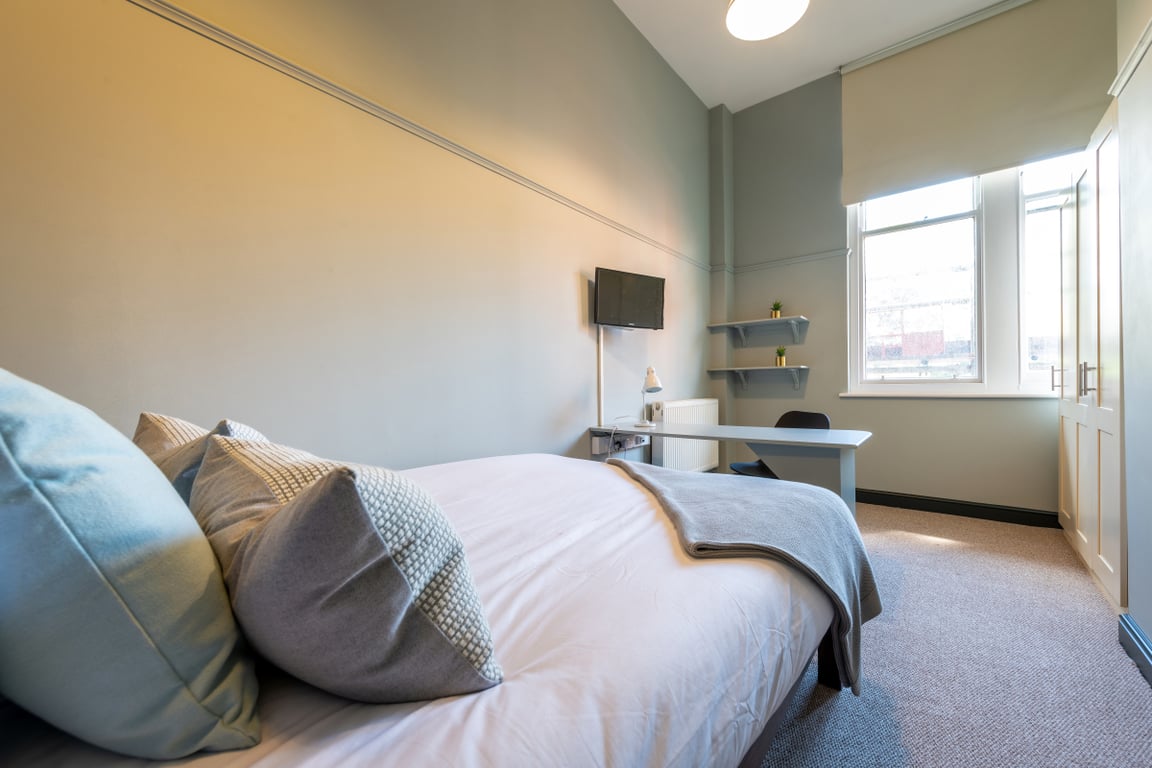Flat F Bishop Blackall School