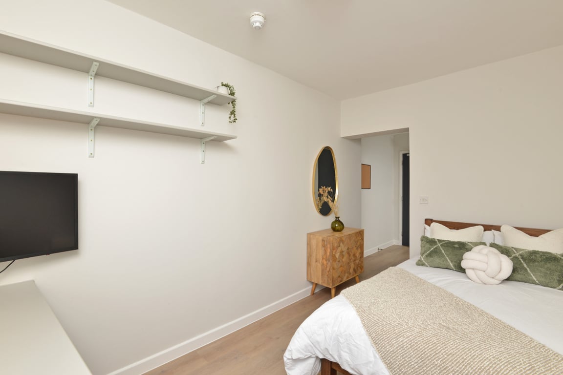 Flat 3, Isca Lofts