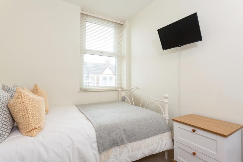 7 Llanishen Street